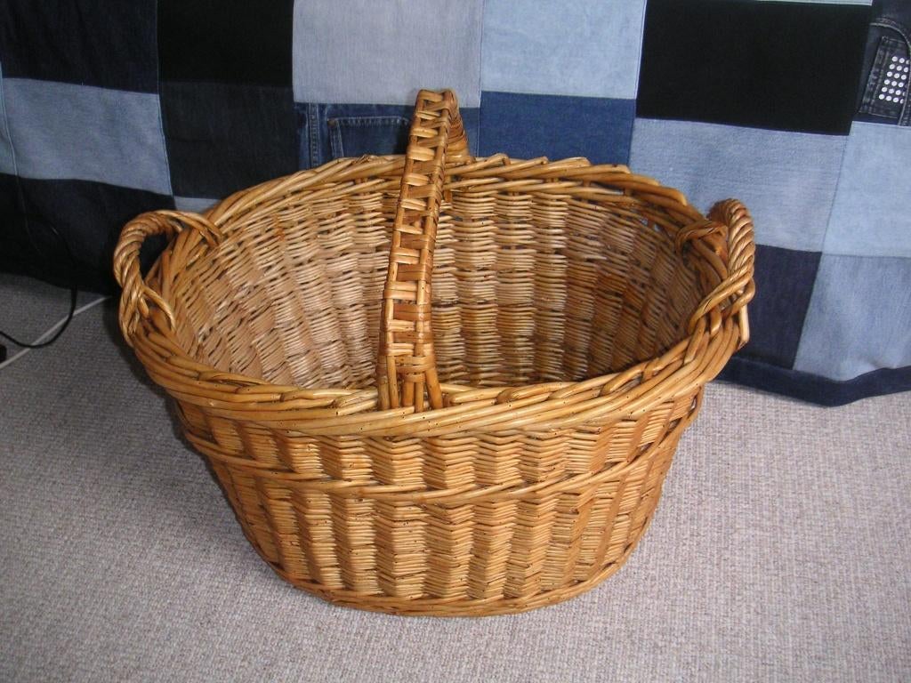 Mand (oude eiermand)125 jaar oud,, Mand, Ophalen of Verzenden, Zo goed als nieuw, Riet