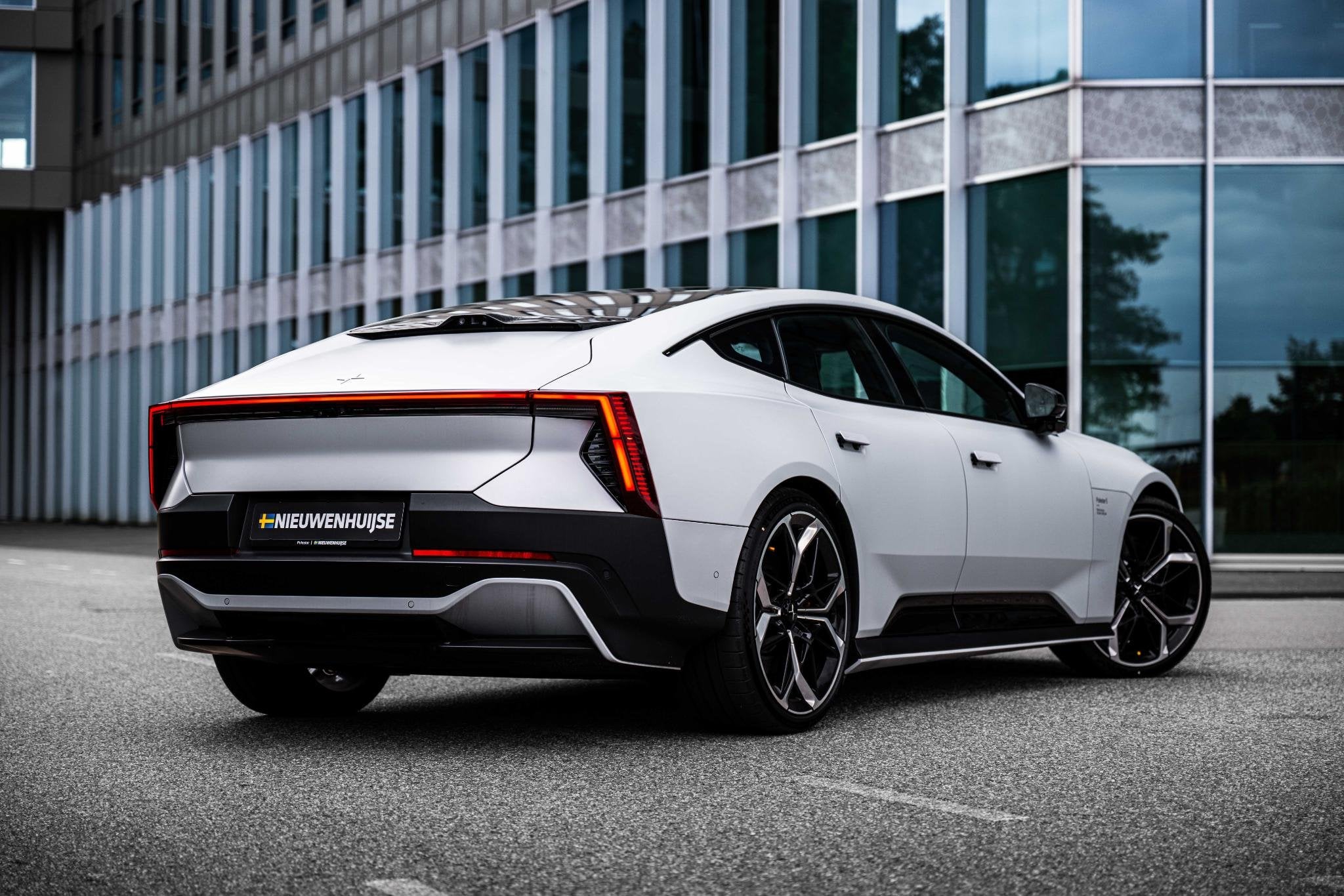 Polestar 5 Performance Launch Edition 112 kWh | Magnesium Ma, Auto's, Automaat, 660 min, Overige modellen, 112 kWh