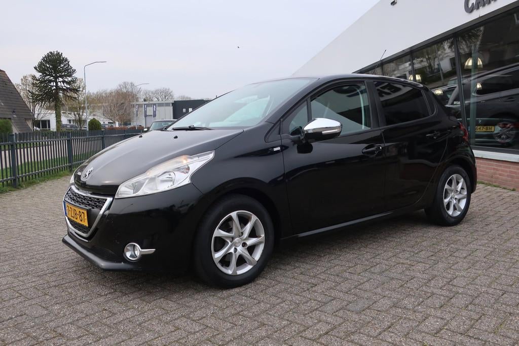 Peugeot 208 1.2 VTi Style, Voorwielaandrijving, Euro 5, Stof, Gebruikt