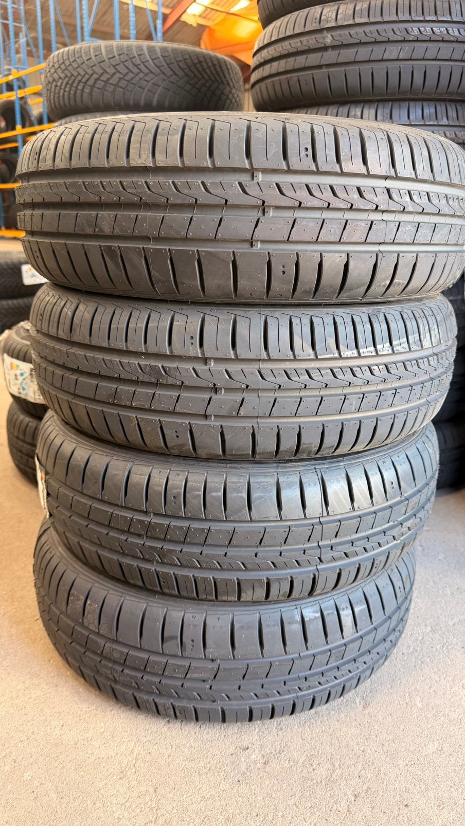 165 65 14 set zomerbanden hankook . Nieuw. 160€, 14 inch, Nieuw, Ophalen of Verzenden, Band(en)