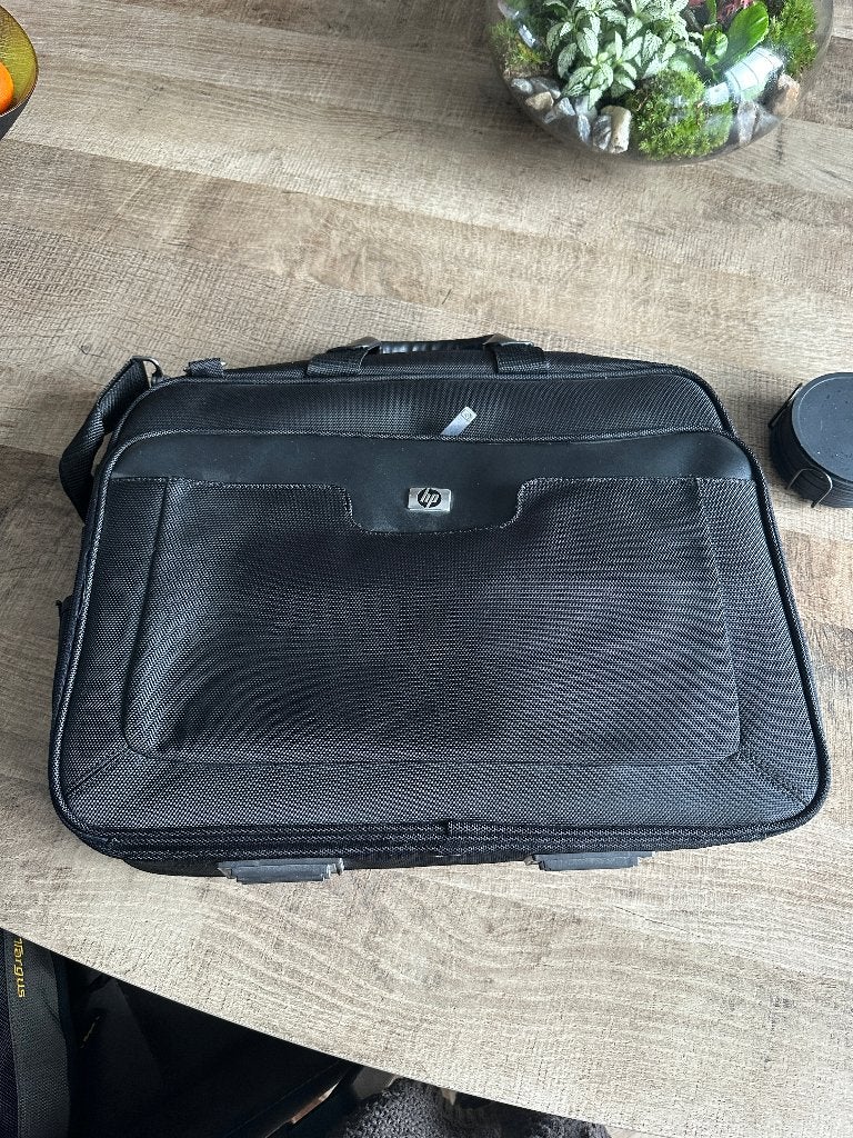 Laptop Tas Hp, 17 inch of meer, HP, Ophalen of Verzenden, Zo goed als nieuw