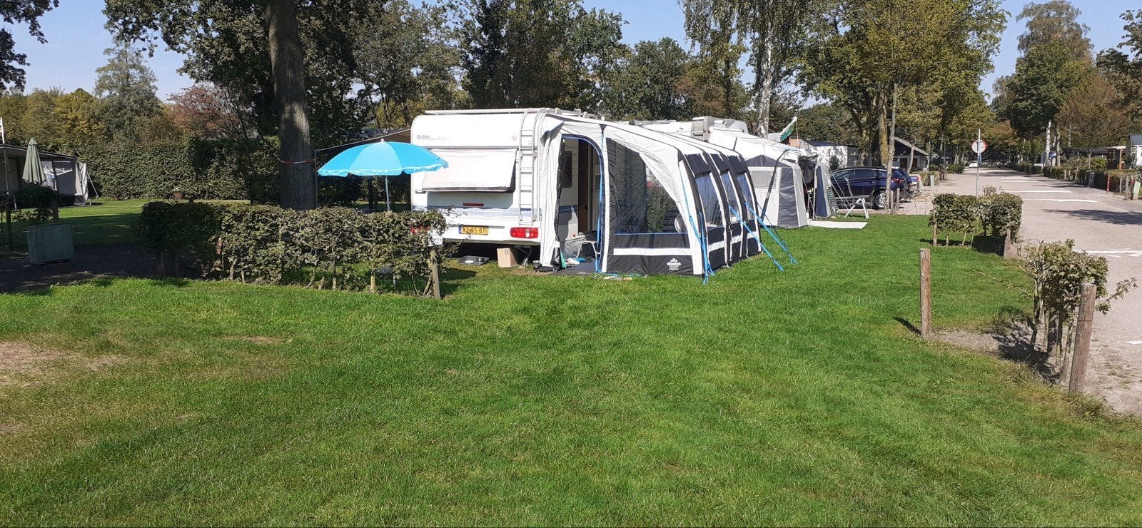 Opblaasbare voortent voor caravan en camper 4.20m breed, Ophalen of Verzenden, Zo goed als nieuw