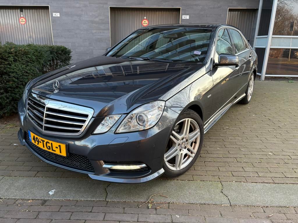 Mercedes-Benz E-Klasse E200 CDI BE Aut7 2012 Grijs AMG Line, Auto's, Mercedes-Benz, Automaat, 4 cilinders, Origineel Nederlands