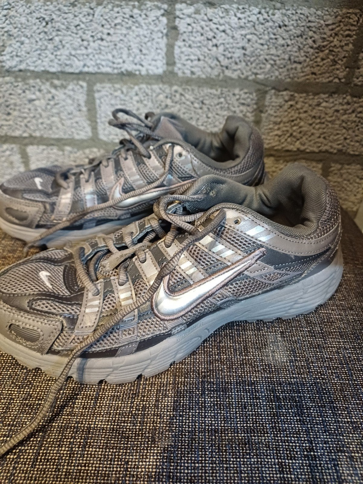 Nike P-6000 Grey / Silver – Gedragen Staat, Kleding | Heren, Overige kleuren, Nike, Ophalen of Verzenden, Gedragen
