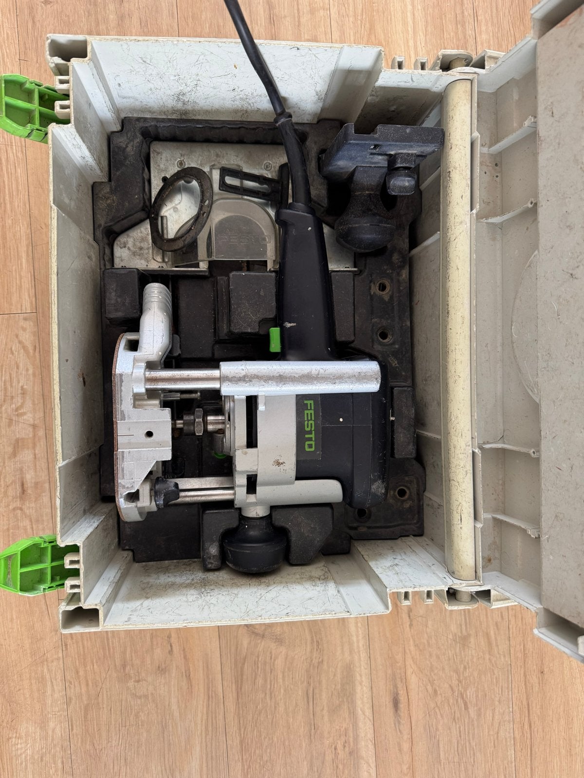 Festool Bovenfrees met Freesje, Systainer en Accessoires, Doe-het-zelf en Verbouw, Gereedschap | Freesmachines, Ophalen of Verzenden