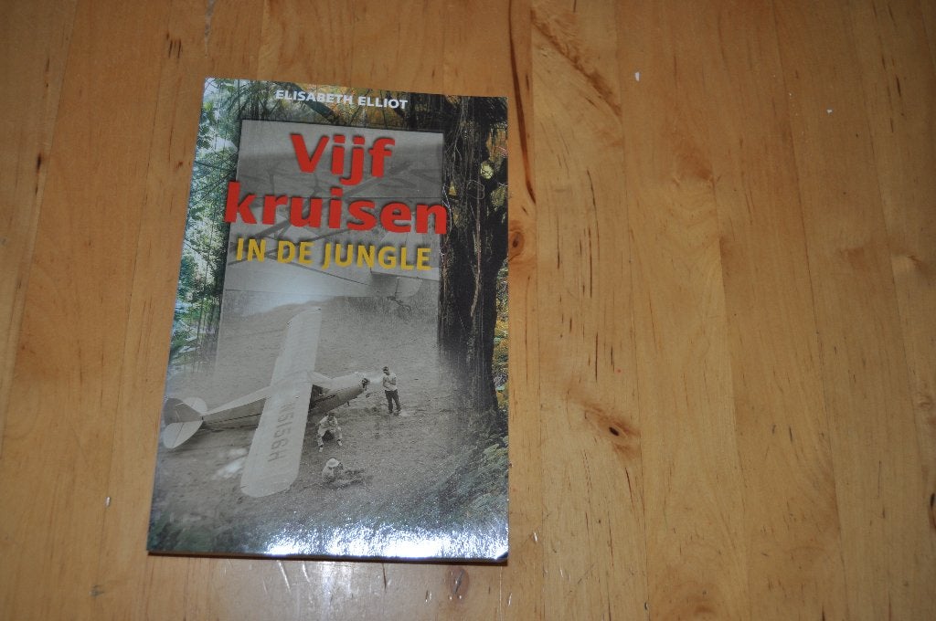 Vijf kruisen in de jungle, Elisabeth Elliot, Boeken, Godsdienst en Theologie, Ophalen of Verzenden, Gelezen, Christendom | Protestants