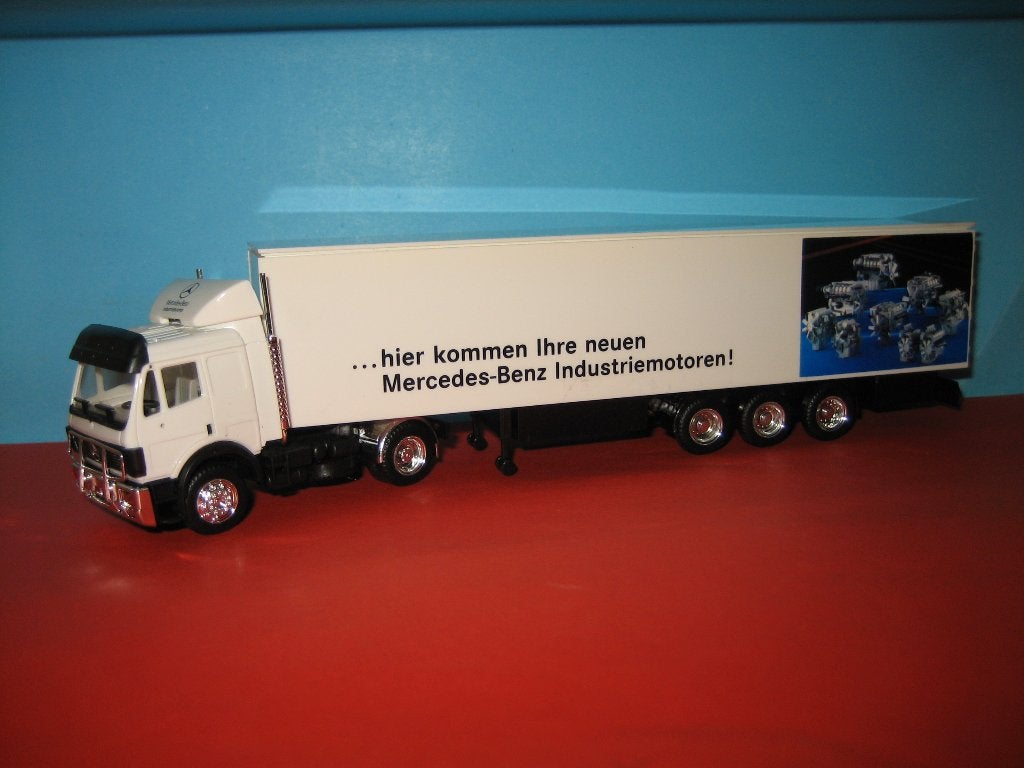 MB-Industrie motoren  MERCEDES met oplegger  Herpa, Ophalen of Verzenden, Zo goed als nieuw, Bus of Vrachtwagen, Herpa