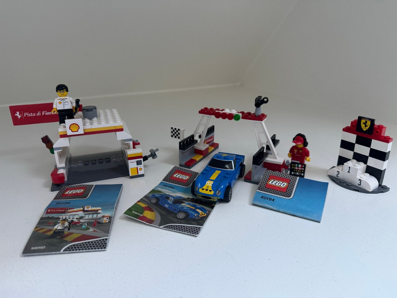 LEGO Ferrari Shell V-Power sets (40192, 40194, 40195), Lego, Zo goed als nieuw, Compleet, Complete set