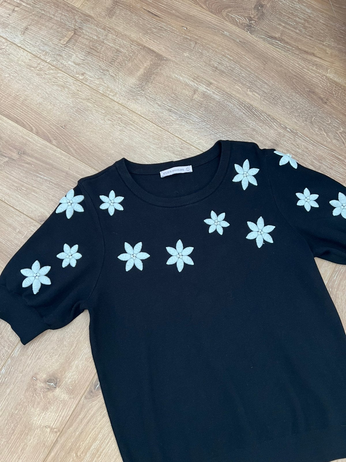 Studio anneloes mayra flower pullover trui L zwart travstof, Zwart, Maat 42/44 (L), Ophalen of Verzenden, Zo goed als nieuw