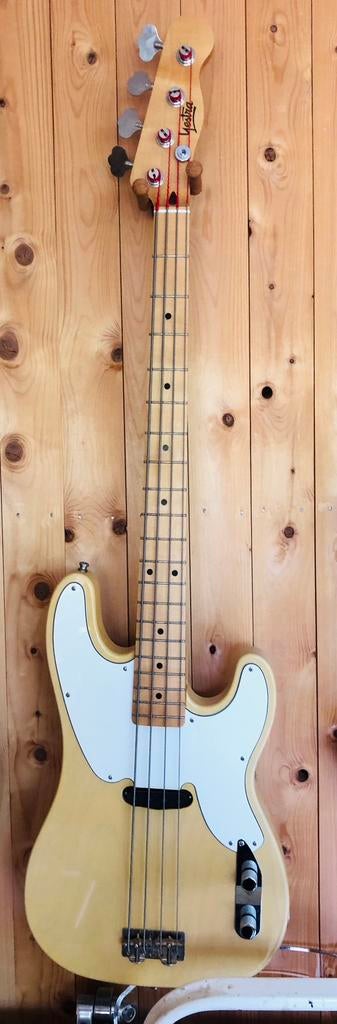Telecaster basgitaar. Handgebouwd door Yestra Gitaarbouw., Muziek en Instrumenten, Ophalen, Zo goed als nieuw