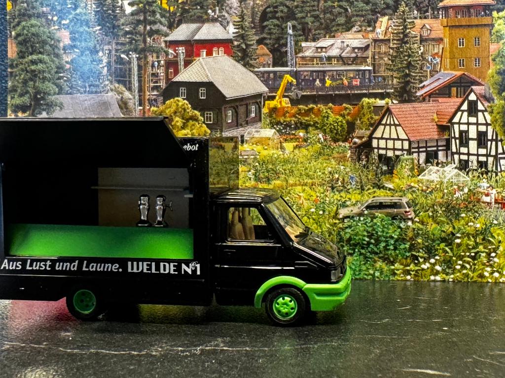 Markt-3658: “WELDE” bier supplies Mercedes truck, Hobby en Vrije tijd, Modelauto's | 1:87, Nieuw, Bus of Vrachtwagen, Overige merken