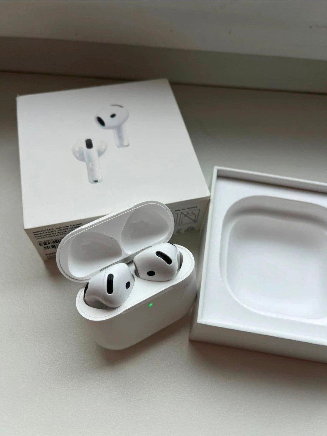 Apple AirPods 4 (ANC) - Nieuw in doos