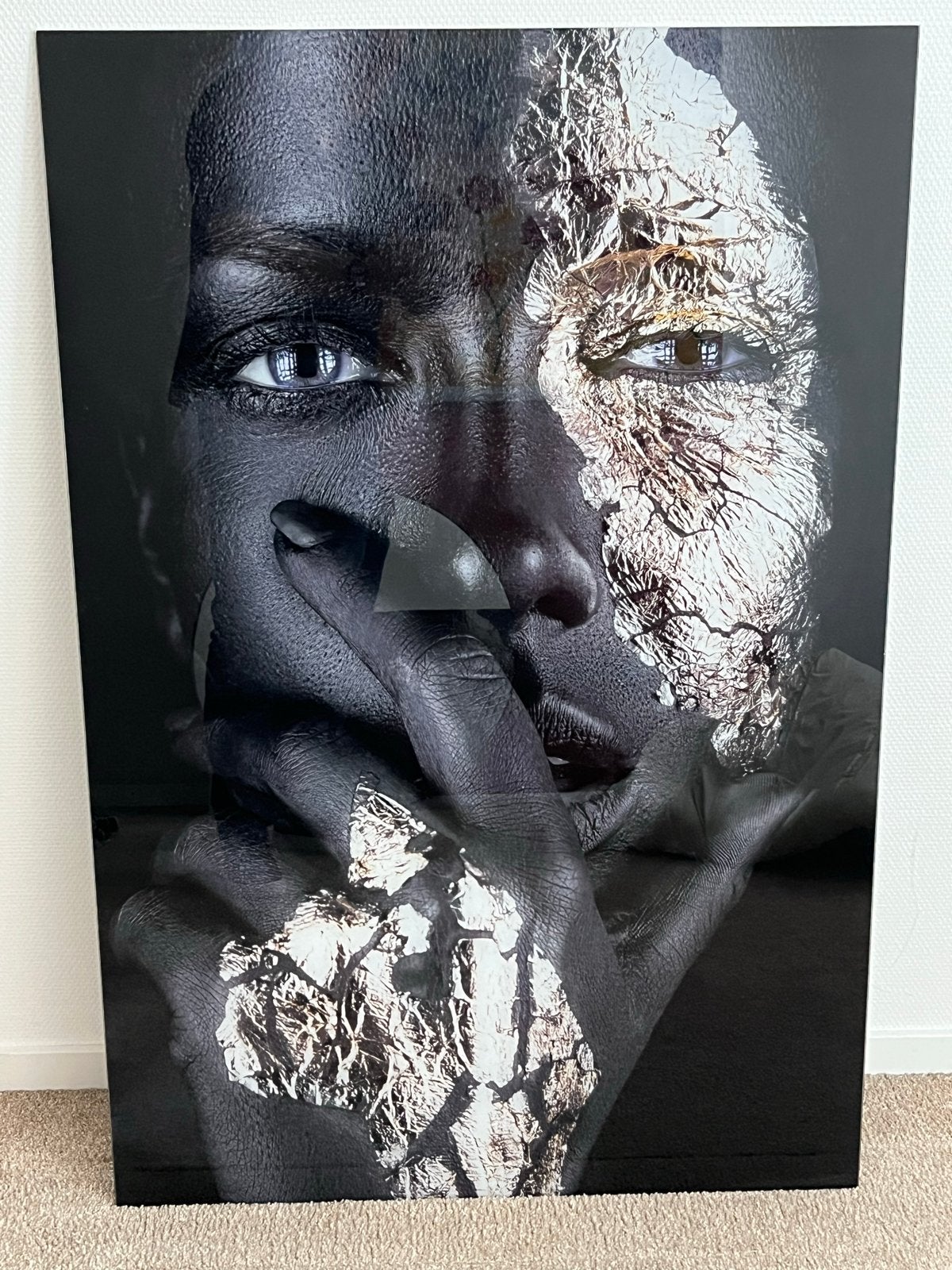 Plexiglas schilderij 80x120 cm - Vrouw met goudfolie, Kunststof, Print, Portret, Ophalen