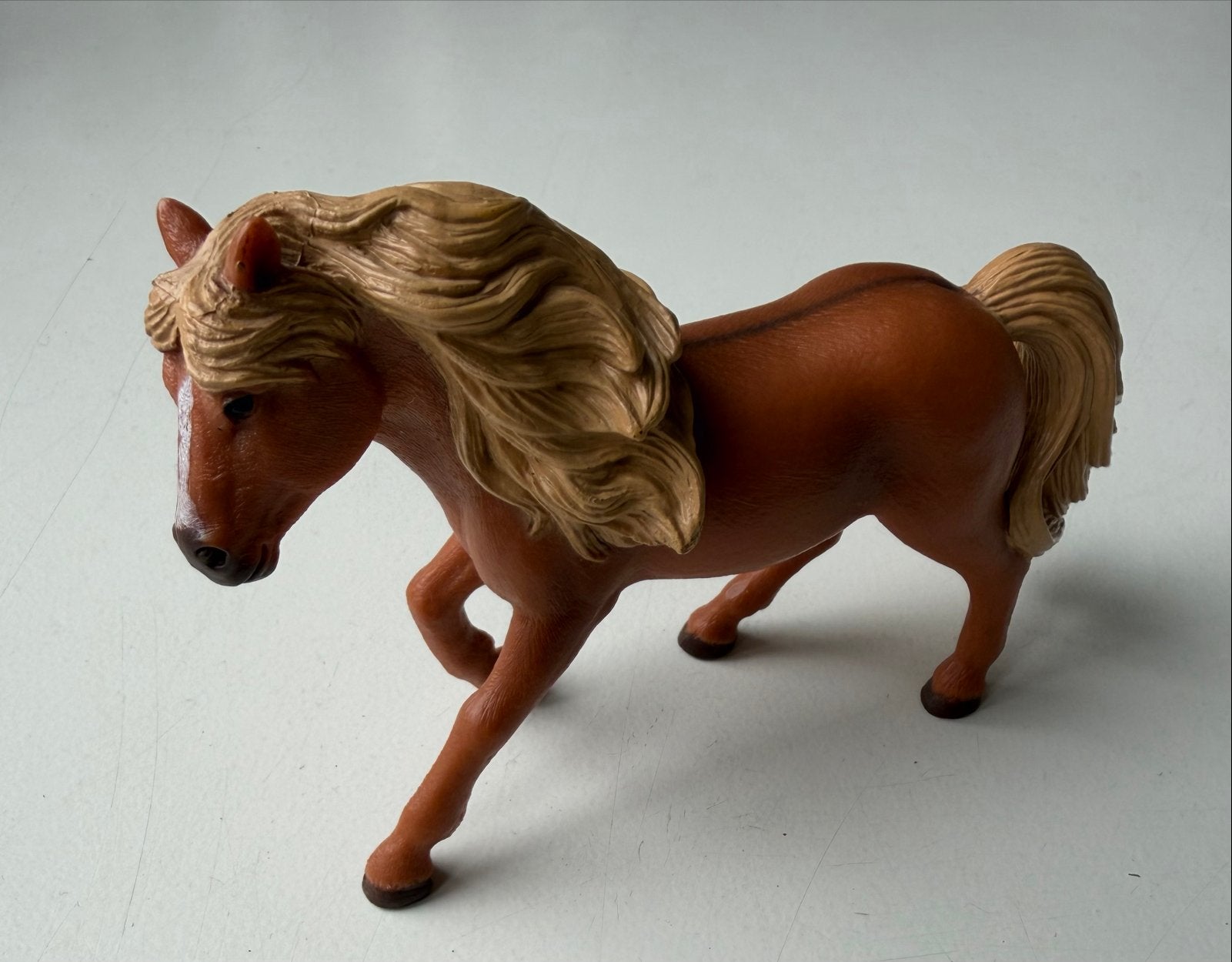 Schleich paard speelgoedfiguur bruin met blonde manen, Ophalen of Verzenden, Zo goed als nieuw, Jongen of Meisje