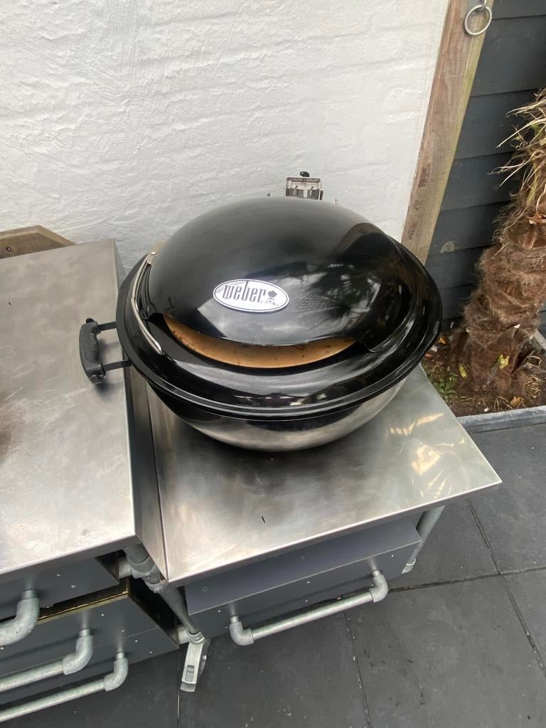 Buitenkeuken met Weber BBQ - Weerbestendig & Functioneel, Ophalen, Gebruikt, Houtskool, Vrijstaand
