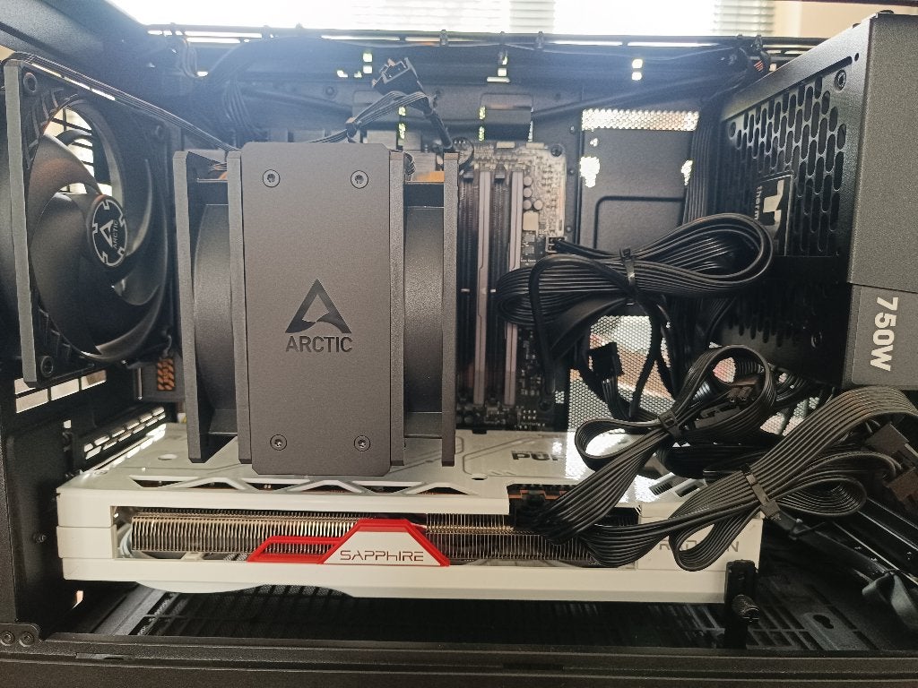 Gaming PC met RX 7700 XT, Ryzen 5 7600, 32GB RAM, Ophalen, 32 GB, AMD Ryzen 5, Zo goed als nieuw