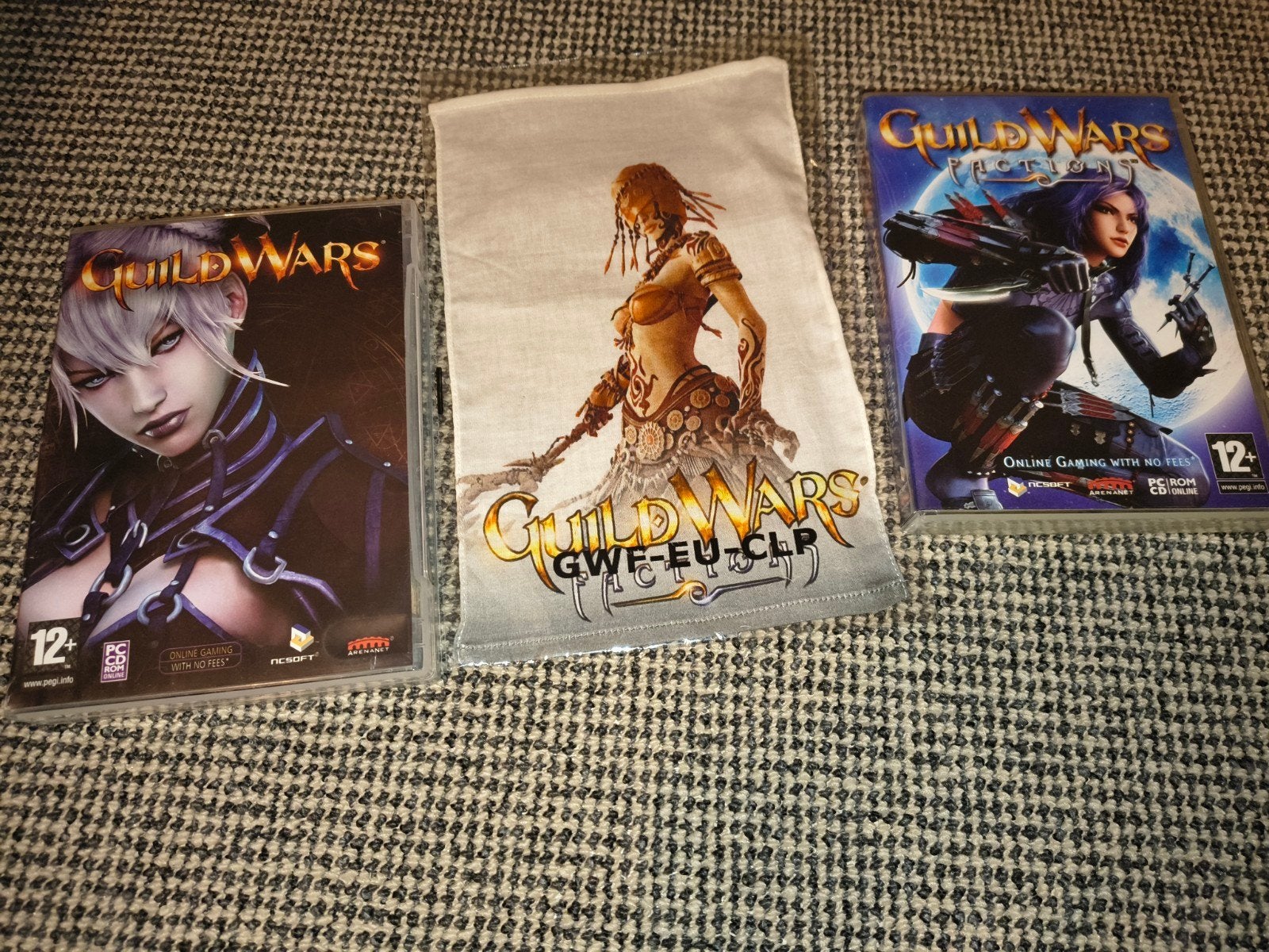 Guild Wars PC Games - Prophecies & Factions+Ritualist doek, Ophalen of Verzenden, Gebruikt