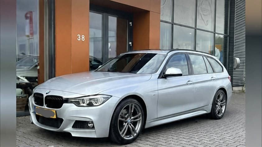 BMW 318i Touring | Edition | M-sport | Elec. trekhaak | Pano, Automaat, Dealer onderhouden, 1465 kg, Stationwagon