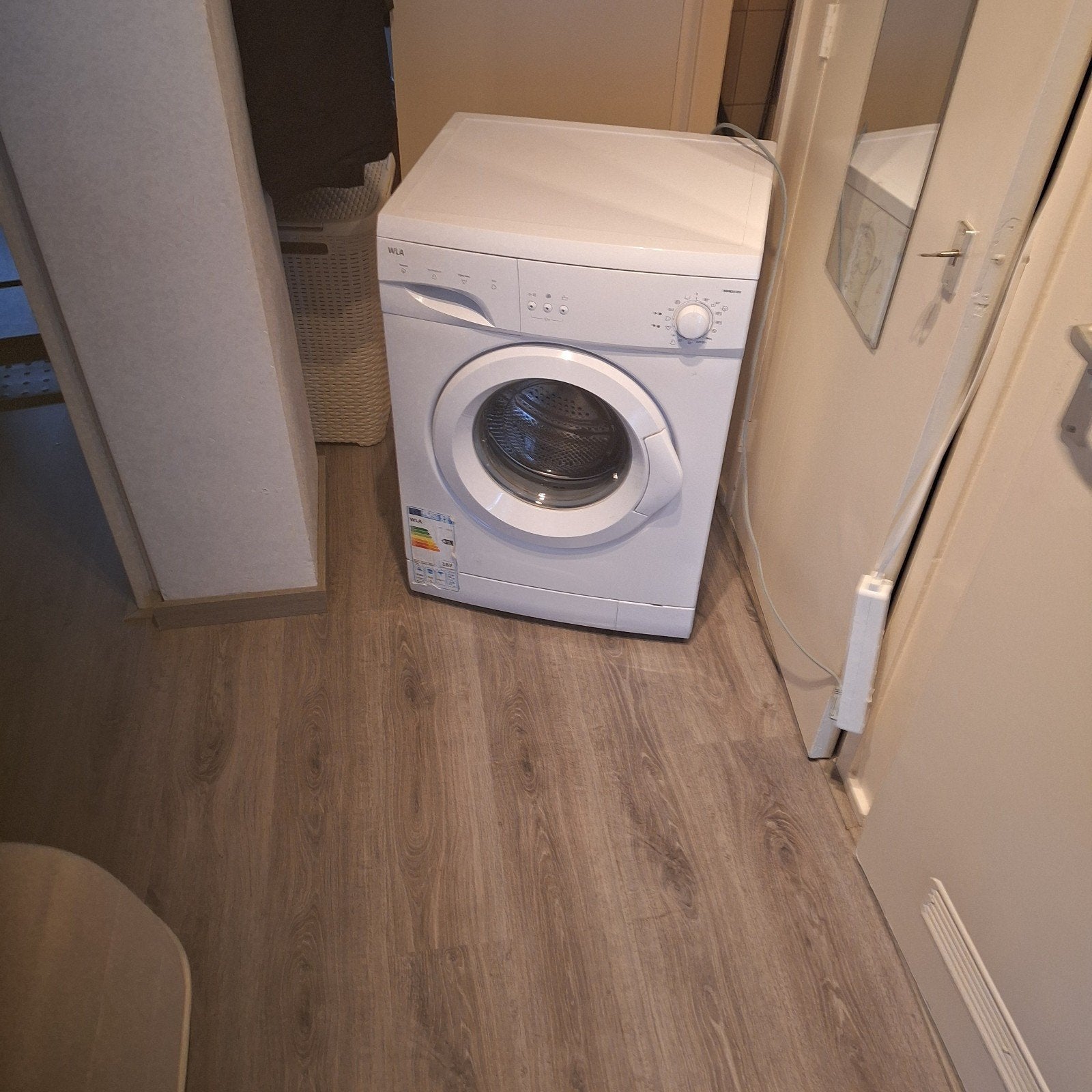 Compacte WLA 5WM2010M wasmachine - bezorging mogelijk, Ophalen, Minder dan 85 cm, 4 tot 6 kg, Minder dan 1200 toeren