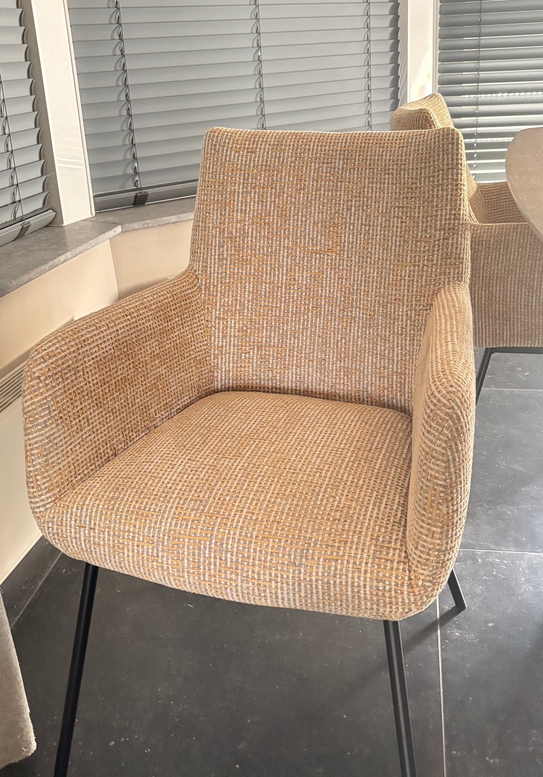 4 stoelen en tafel. Mag ook los van elkaar. Zie omschrijving, Overige kleuren, Ophalen of Verzenden, Zo goed als nieuw, Vier