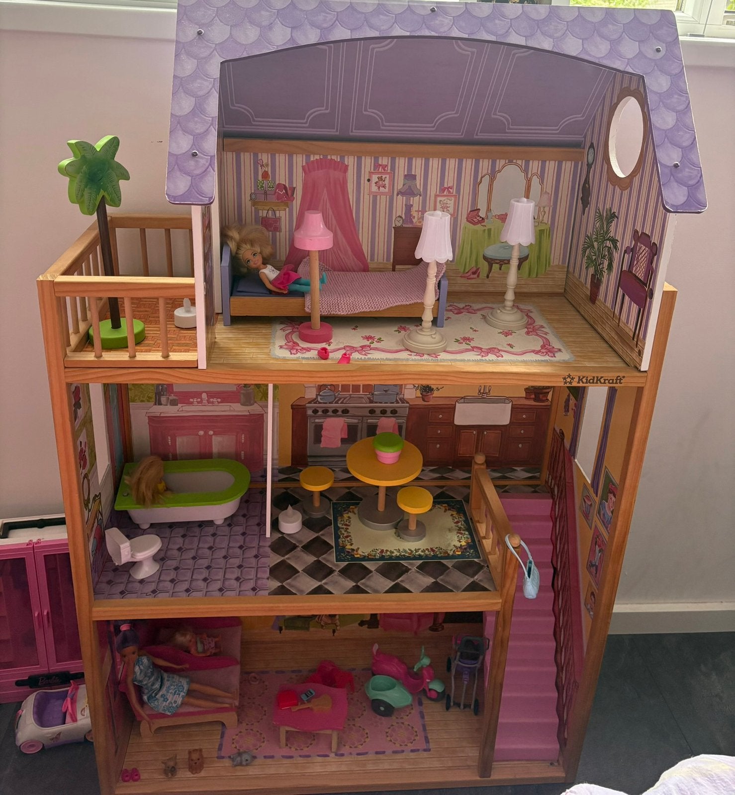 Kidcraft poppenhuis inclusief spulletjes, Ophalen, Zo goed als nieuw, Poppenhuis