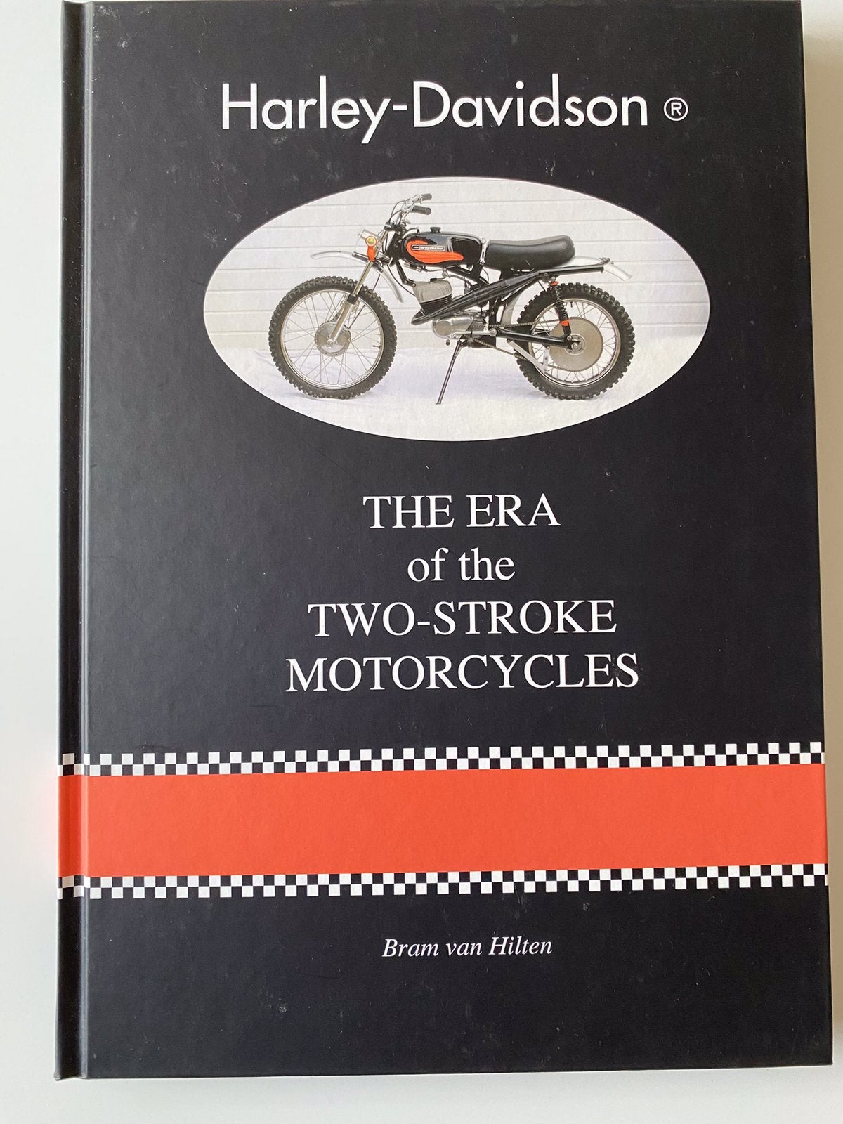 Harley Davidson - the era of the two-stroke motorcycles, Boeken, Ophalen of Verzenden, Zo goed als nieuw, Merk of Model