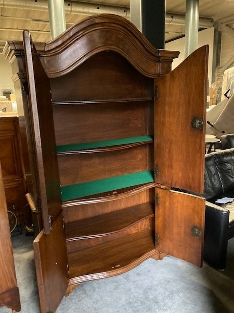 Foto 10 van servieskast buffetkast brocante notenhout 2 delen ALS NIEUW
