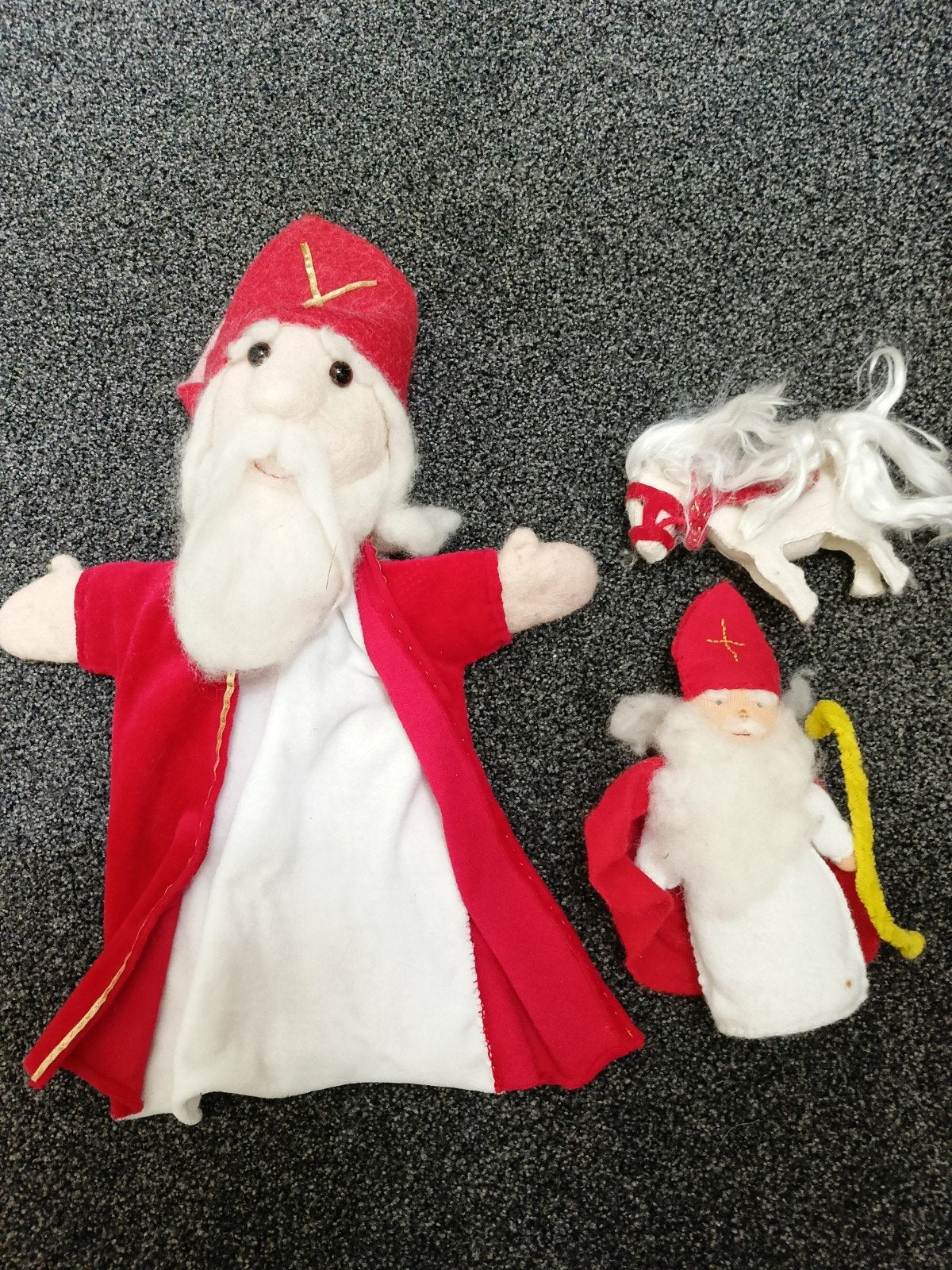 Handpop Sinterklaas en een paardje met een  Sinterklaa, Ophalen of Verzenden, Figuurtje(s)