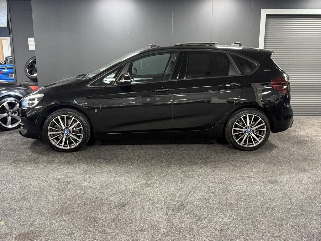 BMW 2-serie Active Tourer 225xe iPerformance Executive Panor, Auto's, BMW, Automaat, 8 kWh, Stof, Gebruikt