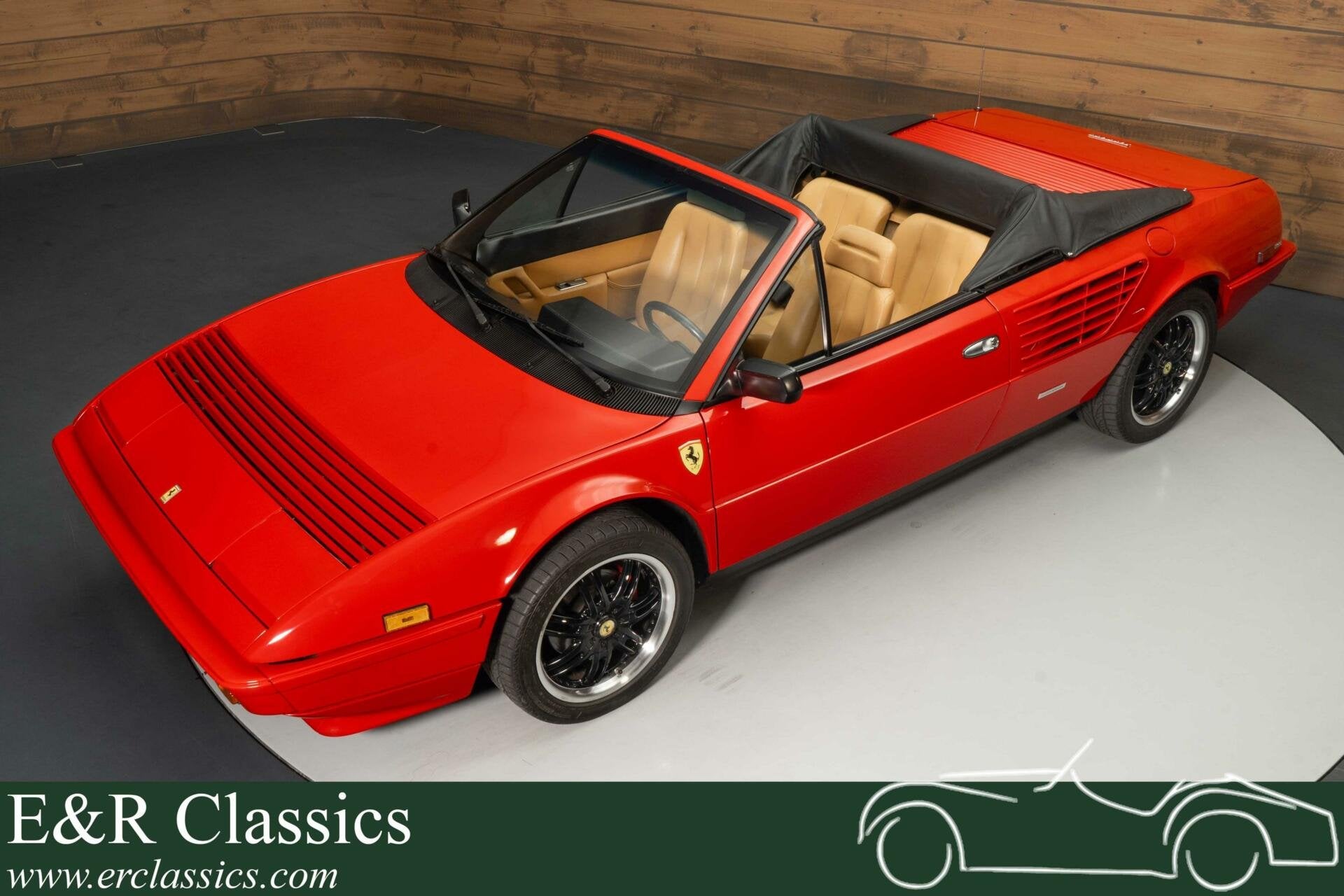 Ferrari Mondial Cabriolet | 43.943 Km | Airco | 1985, Auto's, Achterwielaandrijving, Cabriolet, 4 stoelen, Leder