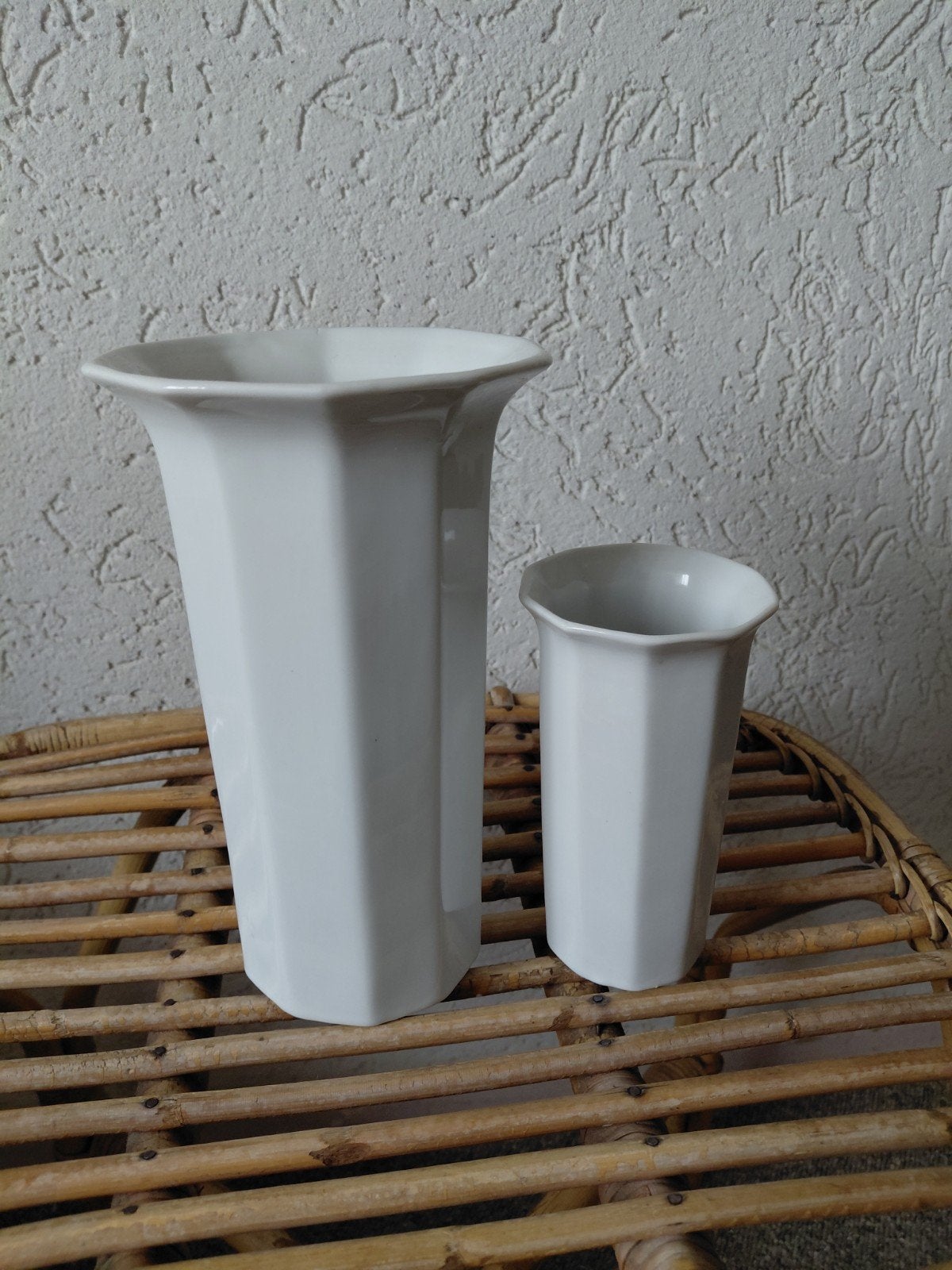 witte bloemvazen ( set ), Rond, Ophalen of Verzenden, Zo goed als nieuw, Aardewerk