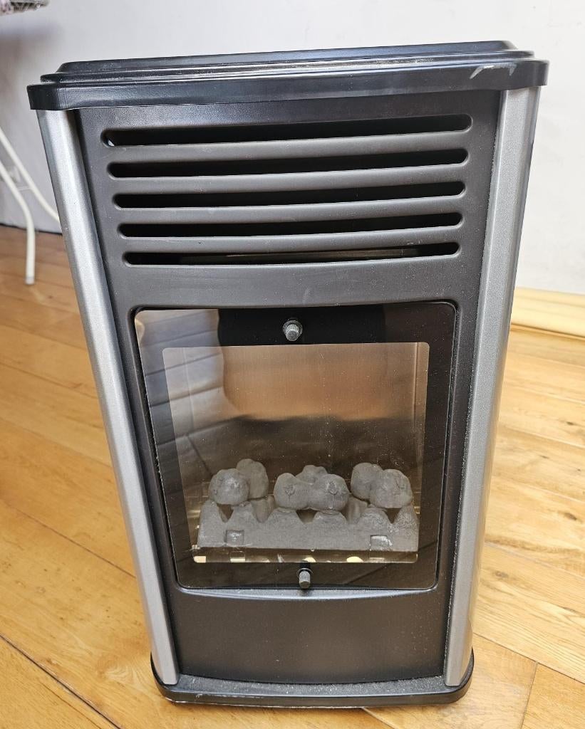 Gaskachel inclusief gasfles (2030), Ophalen, Gas, Zo goed als nieuw, Vrijstaand