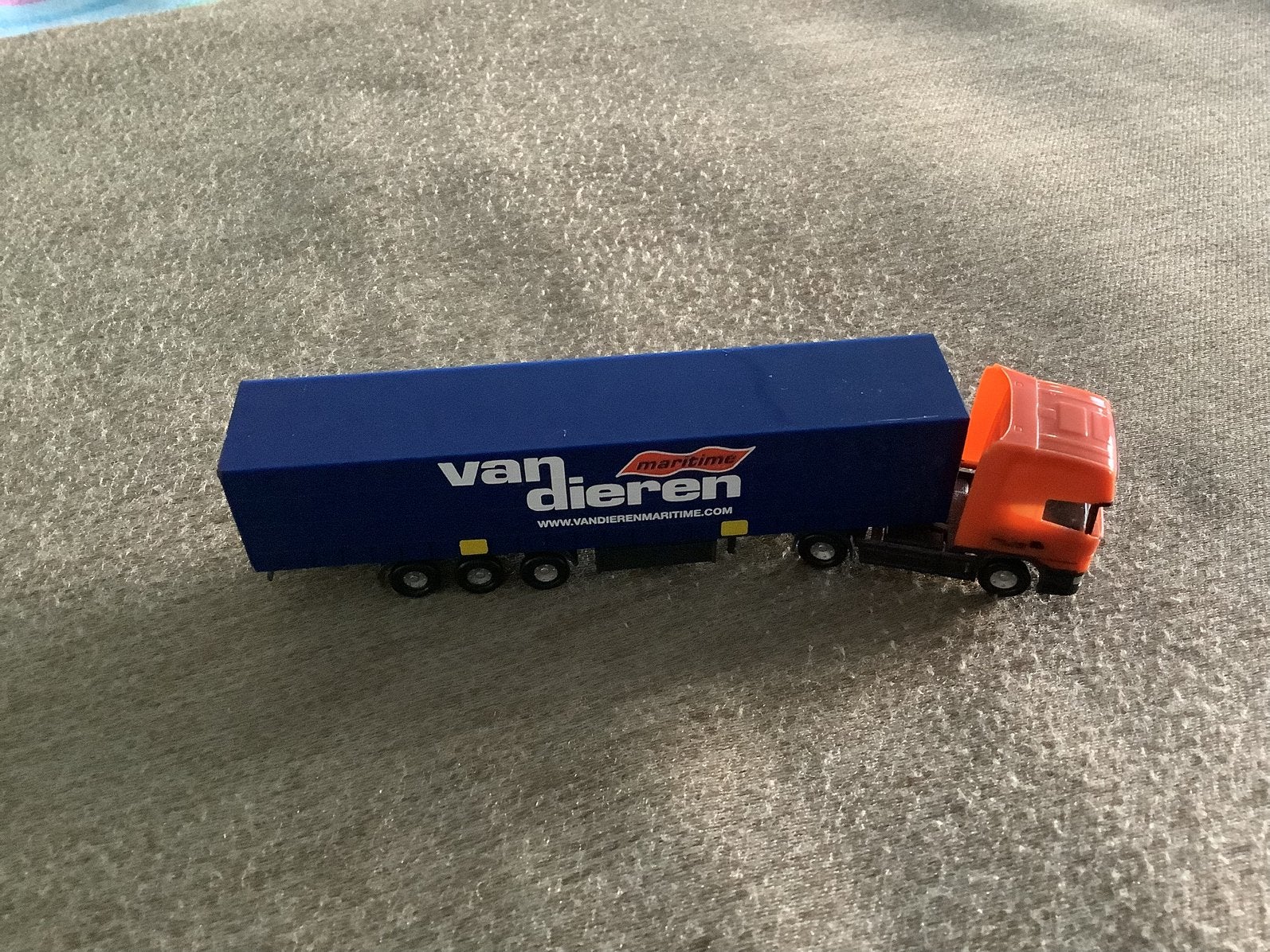 Vrachtwagen met oplegger herpa n spoor no 4, Overige merken, Gelijkstroom of Wisselstroom, Overige typen, Ophalen of Verzenden