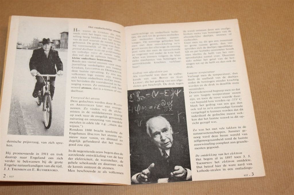 Niels Bohr — Vintage Boekje, Herdenkingsuitgave 1962, Boeken, Ophalen of Verzenden, Gelezen