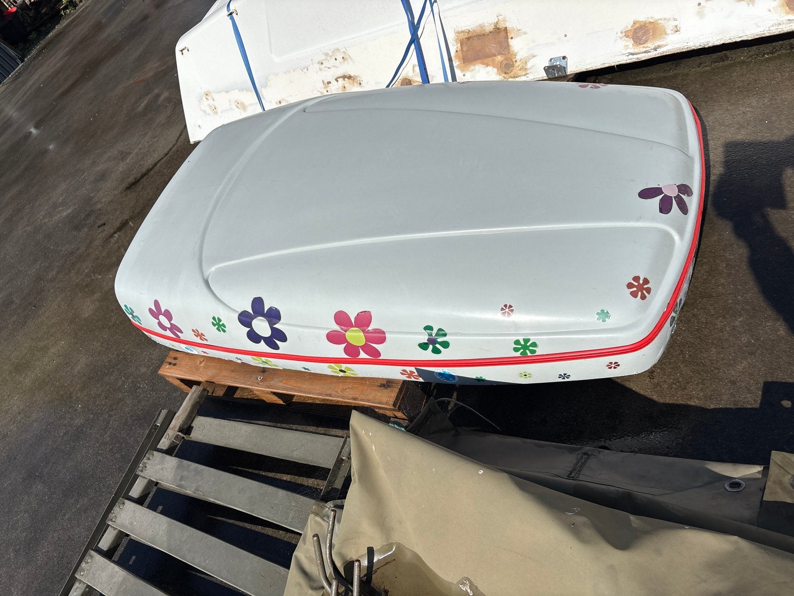 Dakkoffer Autobox 2000 met camper aanpassingen, Auto diversen, Ophalen, Gebruikt
