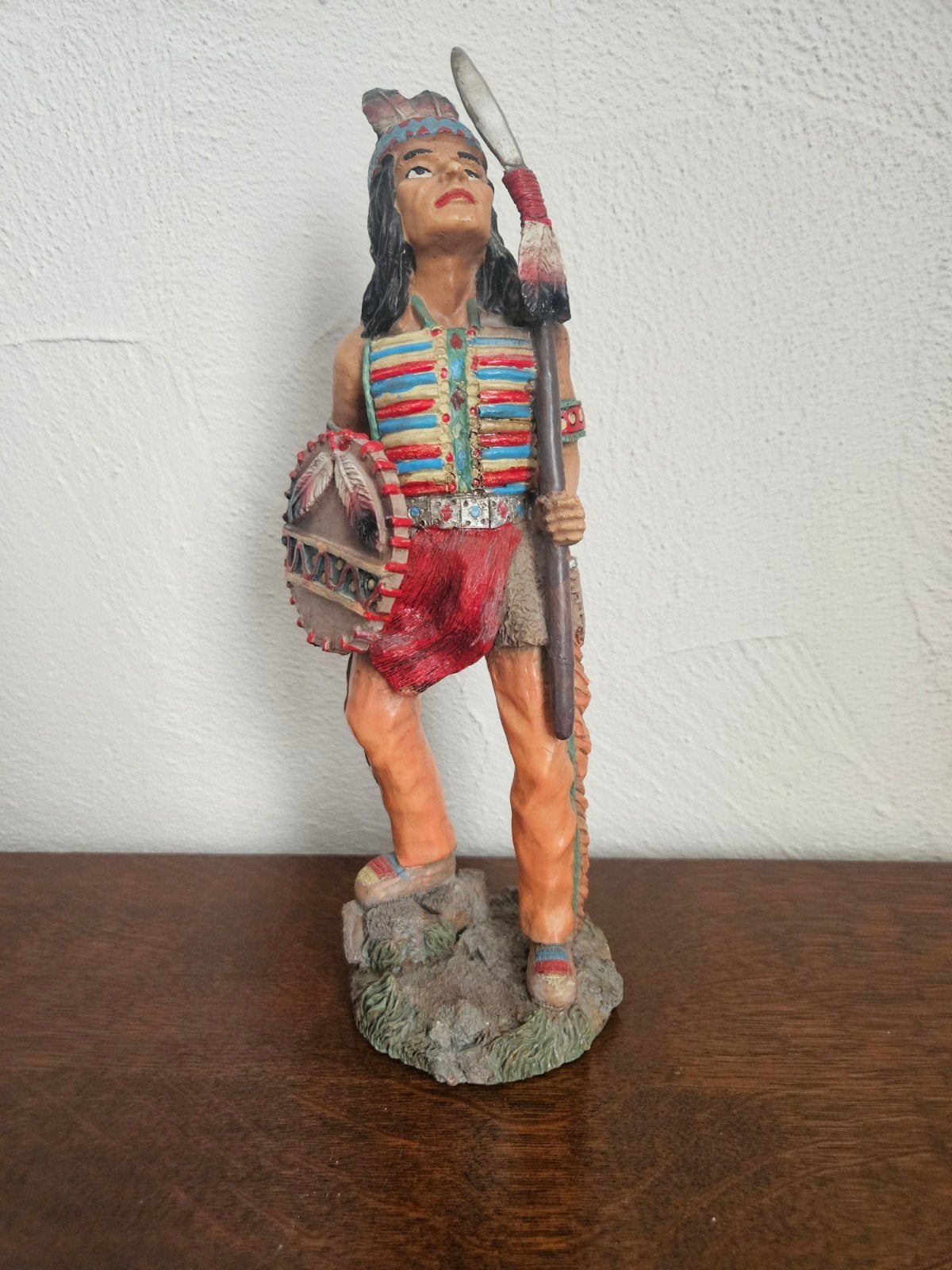 Indianen beeldje met speer en schild, Ophalen of Verzenden, Gebruikt, Mens