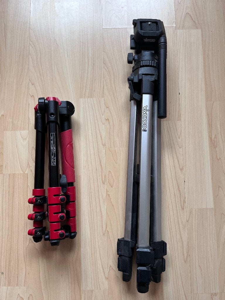 Fotostatief 2 X, Ophalen, Driepoot, Zo goed als nieuw, Minder dan 150 cm