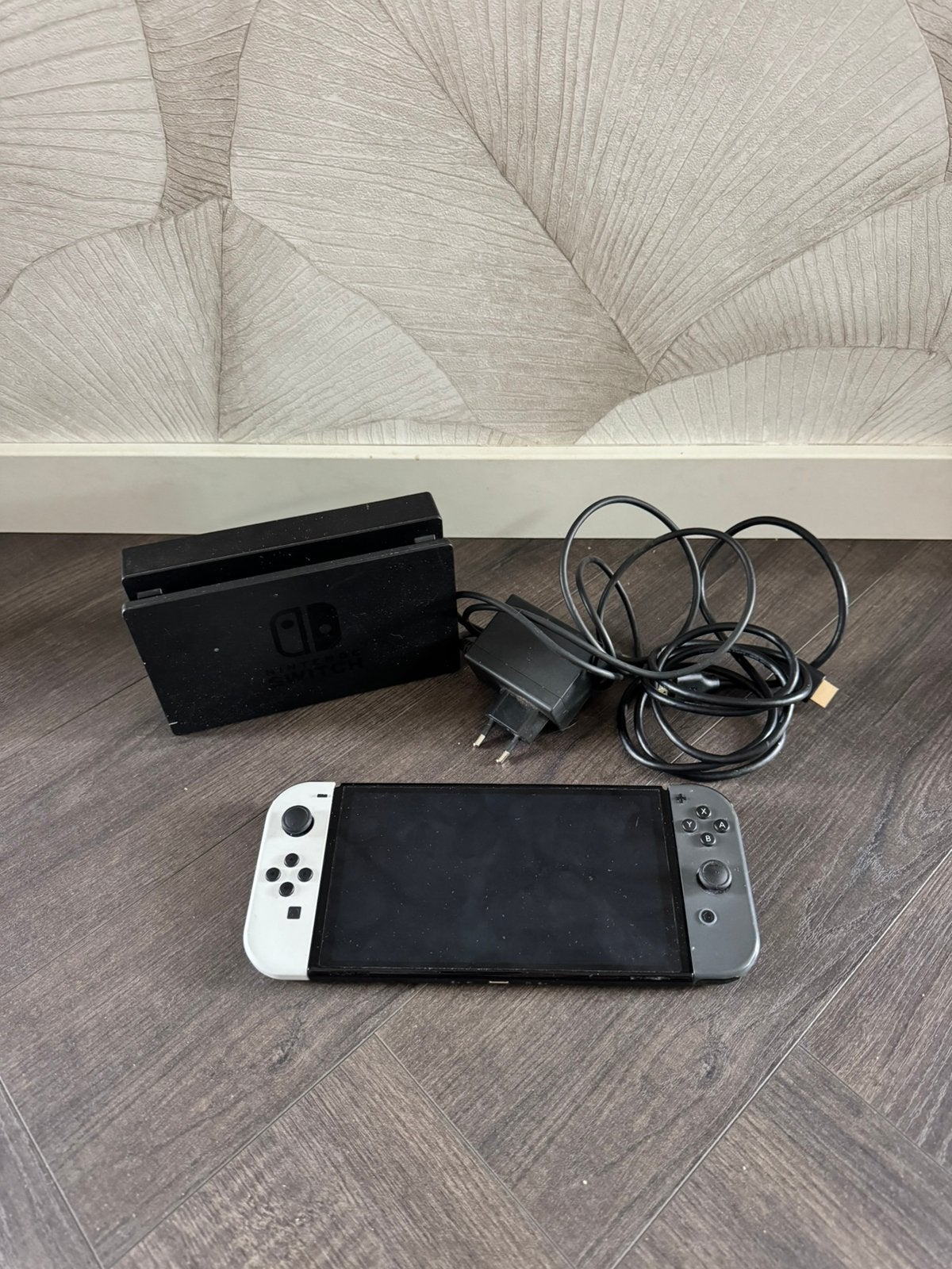 Nintendo Switch Oled, Spelcomputers en Games, Spelcomputers | Nintendo Switch, Ophalen of Verzenden, Zo goed als nieuw, Met 1 controller