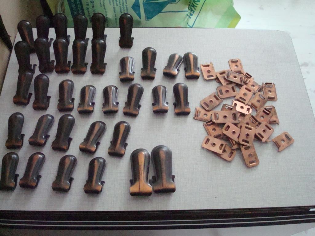 ANTIEKE TRAPBEKLEDING KLEMMEN, Ophalen, Gebruikt, Bruin, Minder dan 10 m²