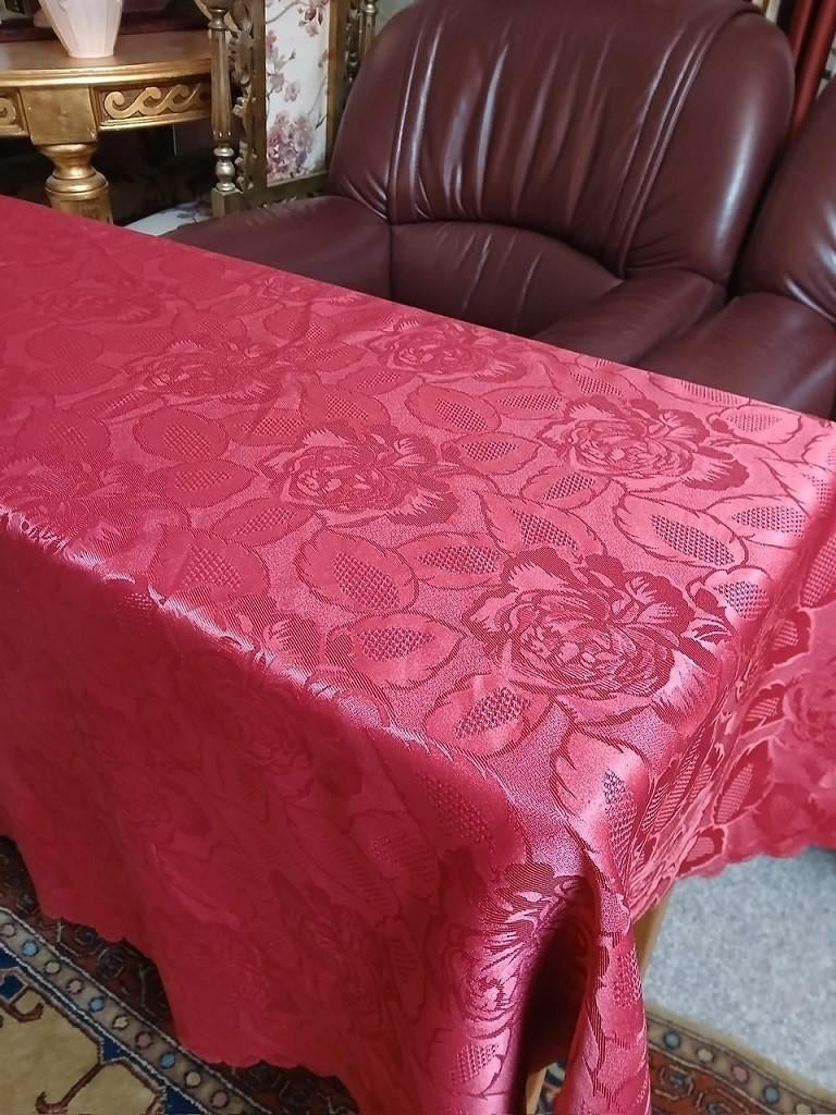 Italiaans tafelkleed klassiek - zijde viscose satijn - rood, Verzenden, Zo goed als nieuw, Rond