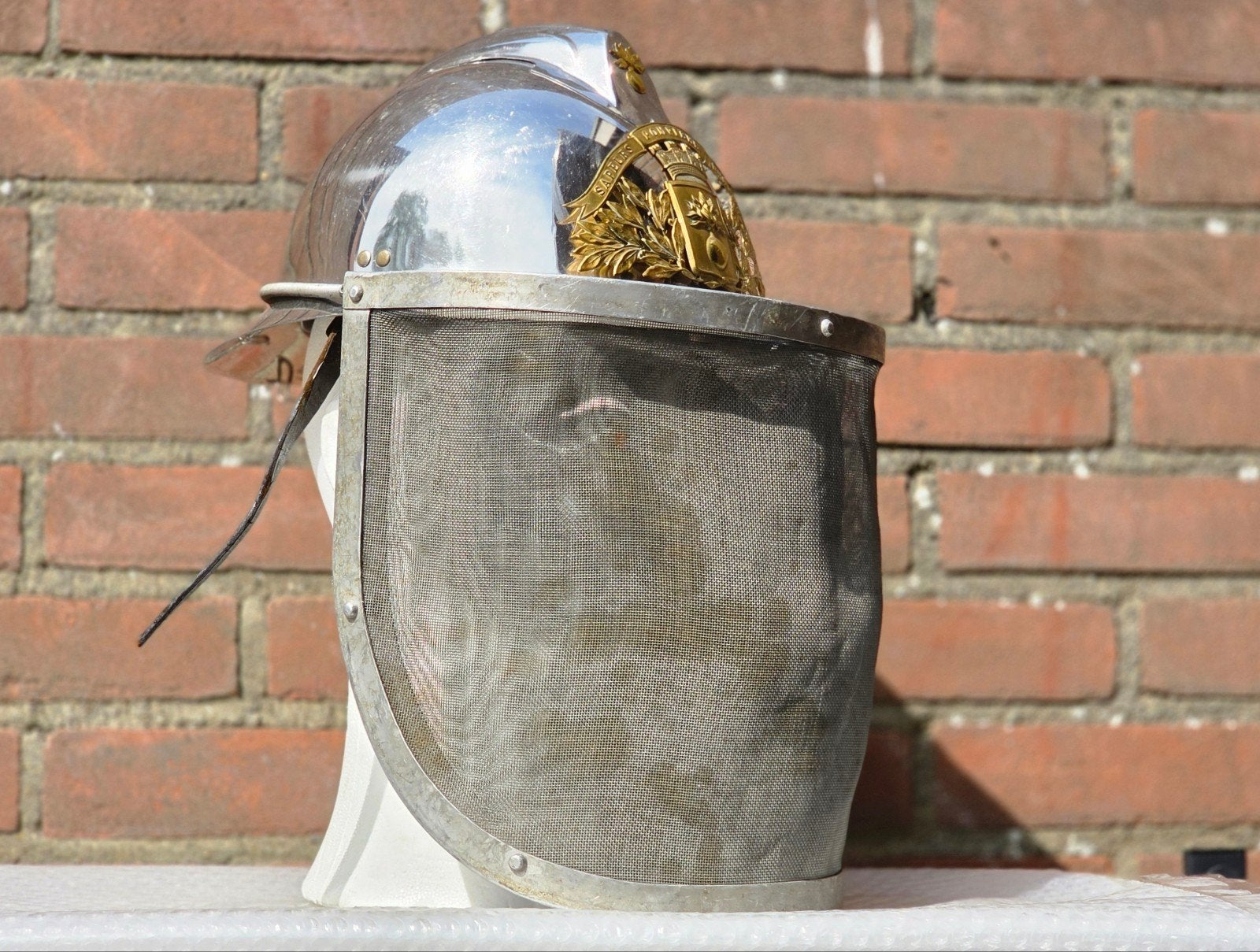 brandweerhelm brandweer Frankrijk Bosbrandweer vizier, Ophalen of Verzenden, Nederland, Embleem of Badge