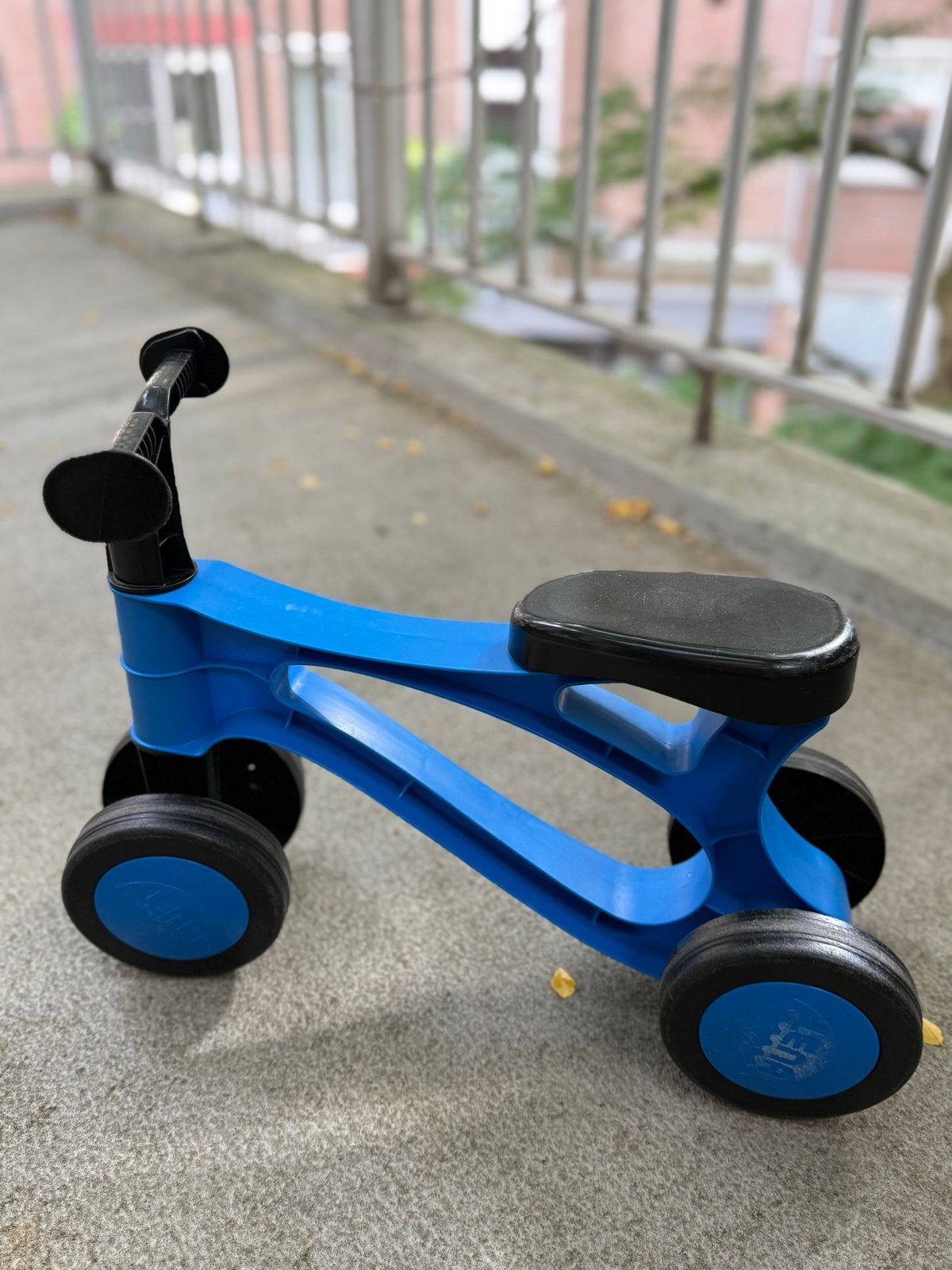 Blauwe loopfiets voor peuters Lena merk, Kinderen en Baby's, Ophalen, Gebruikt, Loopfiets