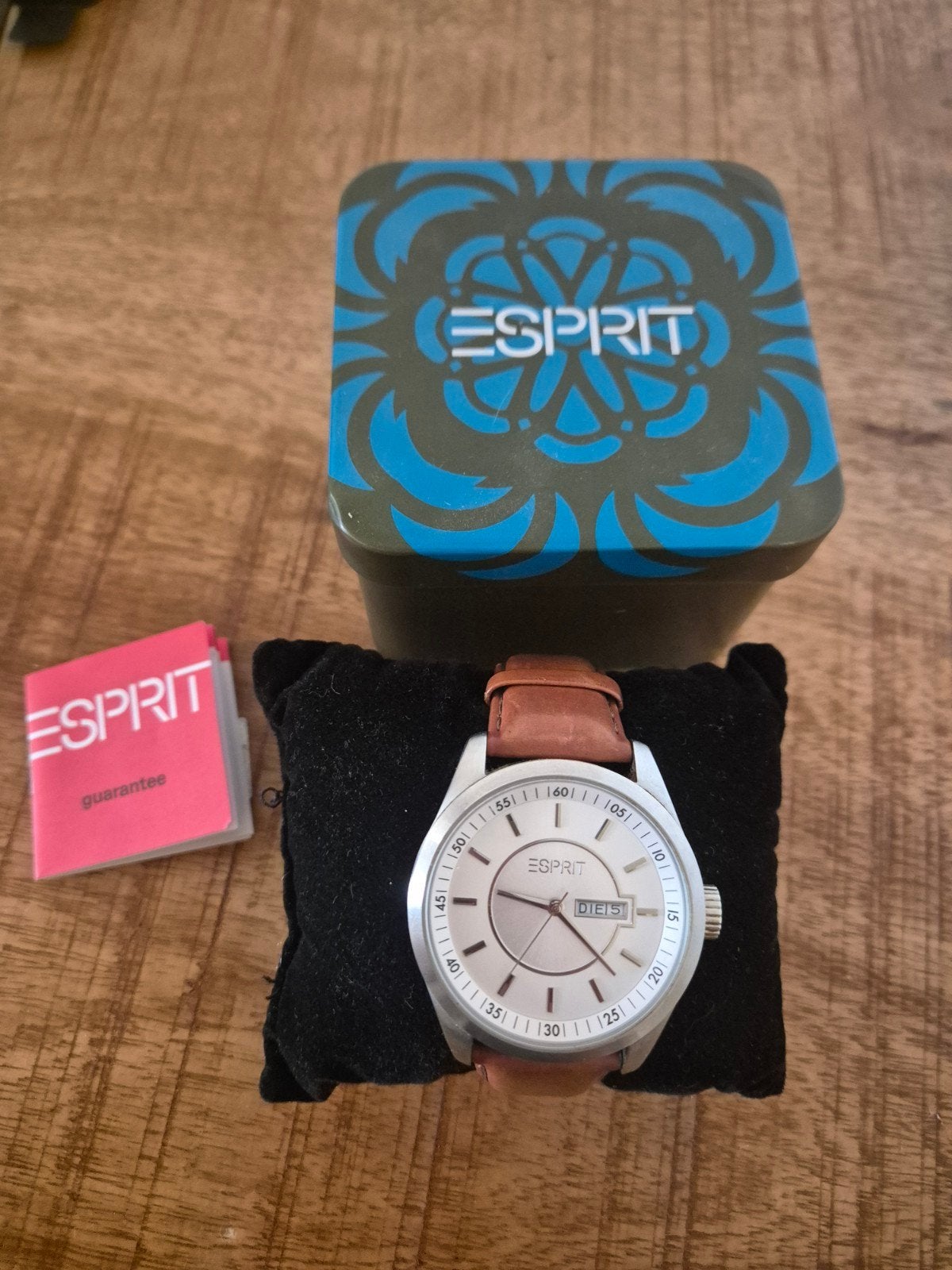Esprit Heren Horloge met Leren Band - 44mm, Waterbestendig, Ophalen