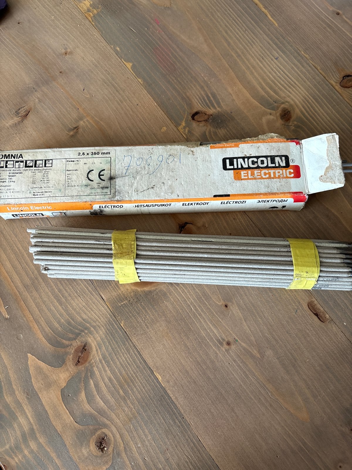 Lincoln Electric OMNIA Lasstaven 2.5x350mm (2.8kg), Doe-het-zelf en Verbouw, Gereedschap | Lasapparaten, Nieuw, Elektroden, Minder dan 150 ampère