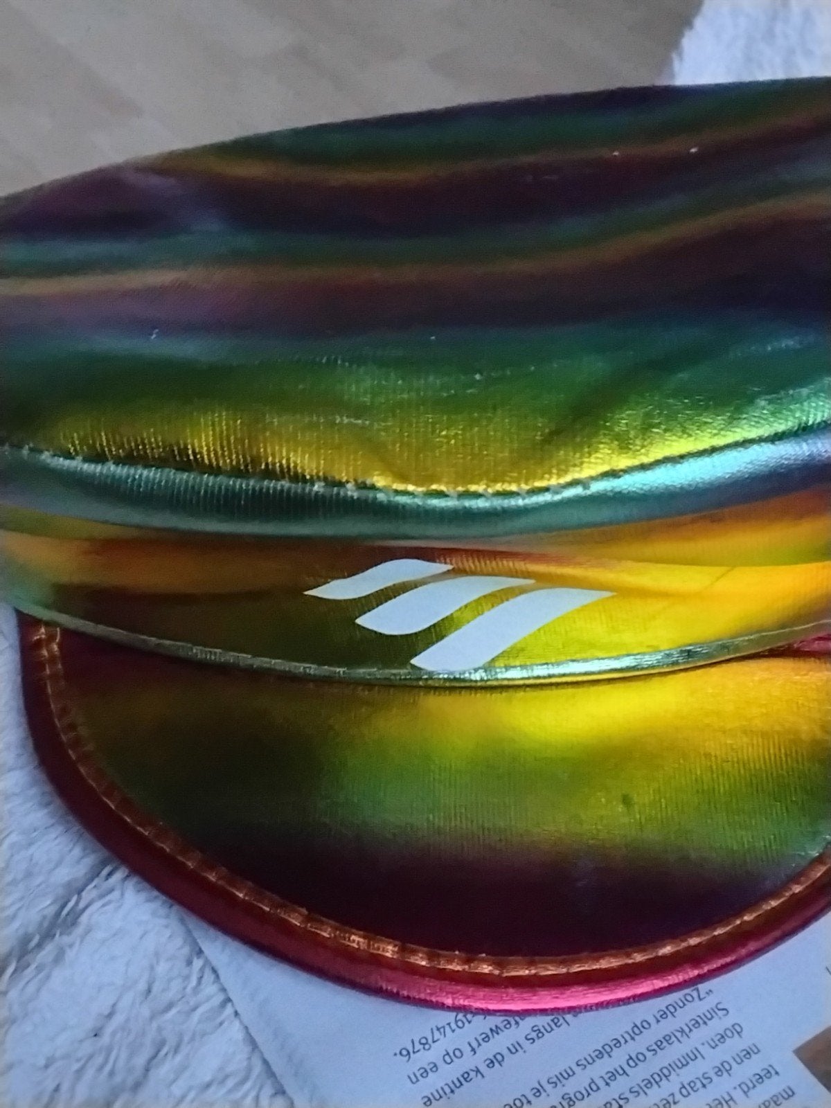 Captain regenboog pet, Ophalen of Verzenden, Zo goed als nieuw, Eurowings, Pet