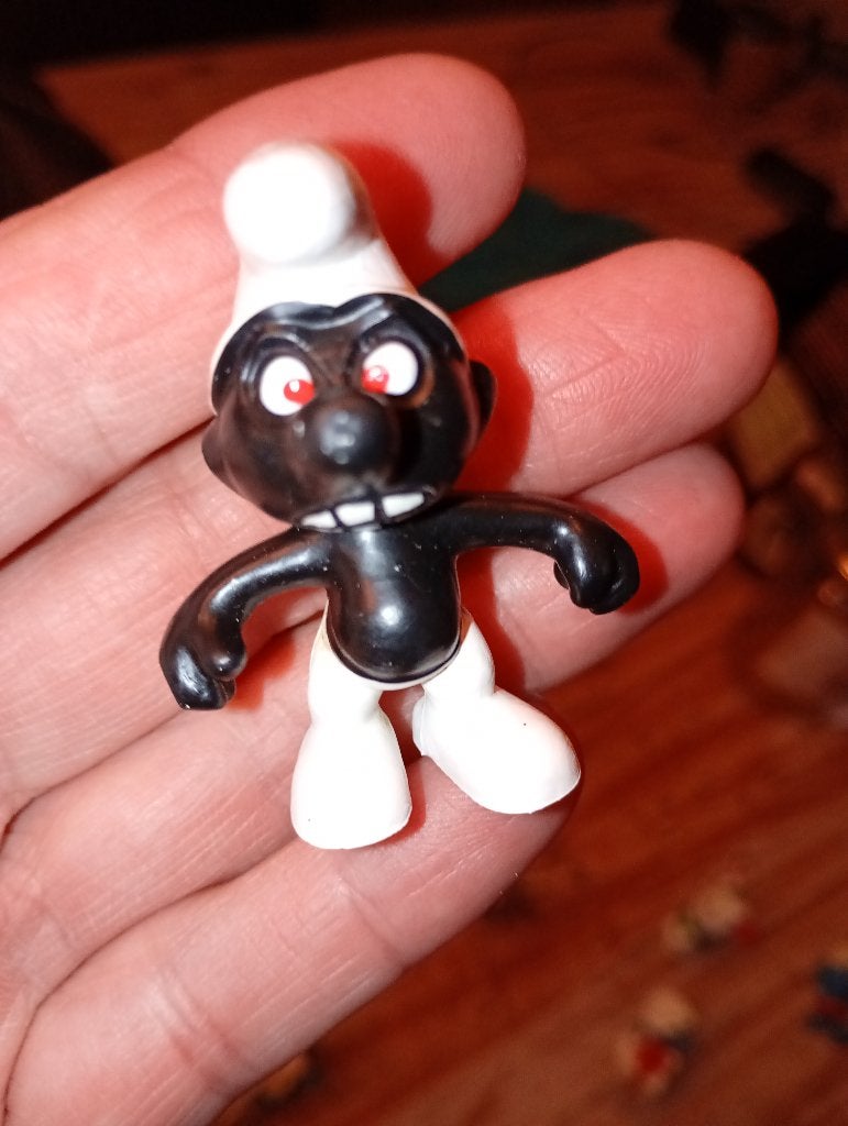 Zeldzame boze smurf, rode ogen, zwarte tanden PEYO, Ophalen of Verzenden, Zo goed als nieuw, Verschillende Smurfen, Poppetje, Figuurtje of Knuffel
