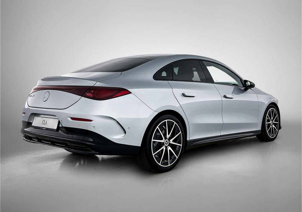Mercedes-Benz CLA-Klasse 180 Business Solution AMG | Memoryp, Auto's, Mercedes-Benz, CLA, 136 pk, Zwart, 4 cilinders