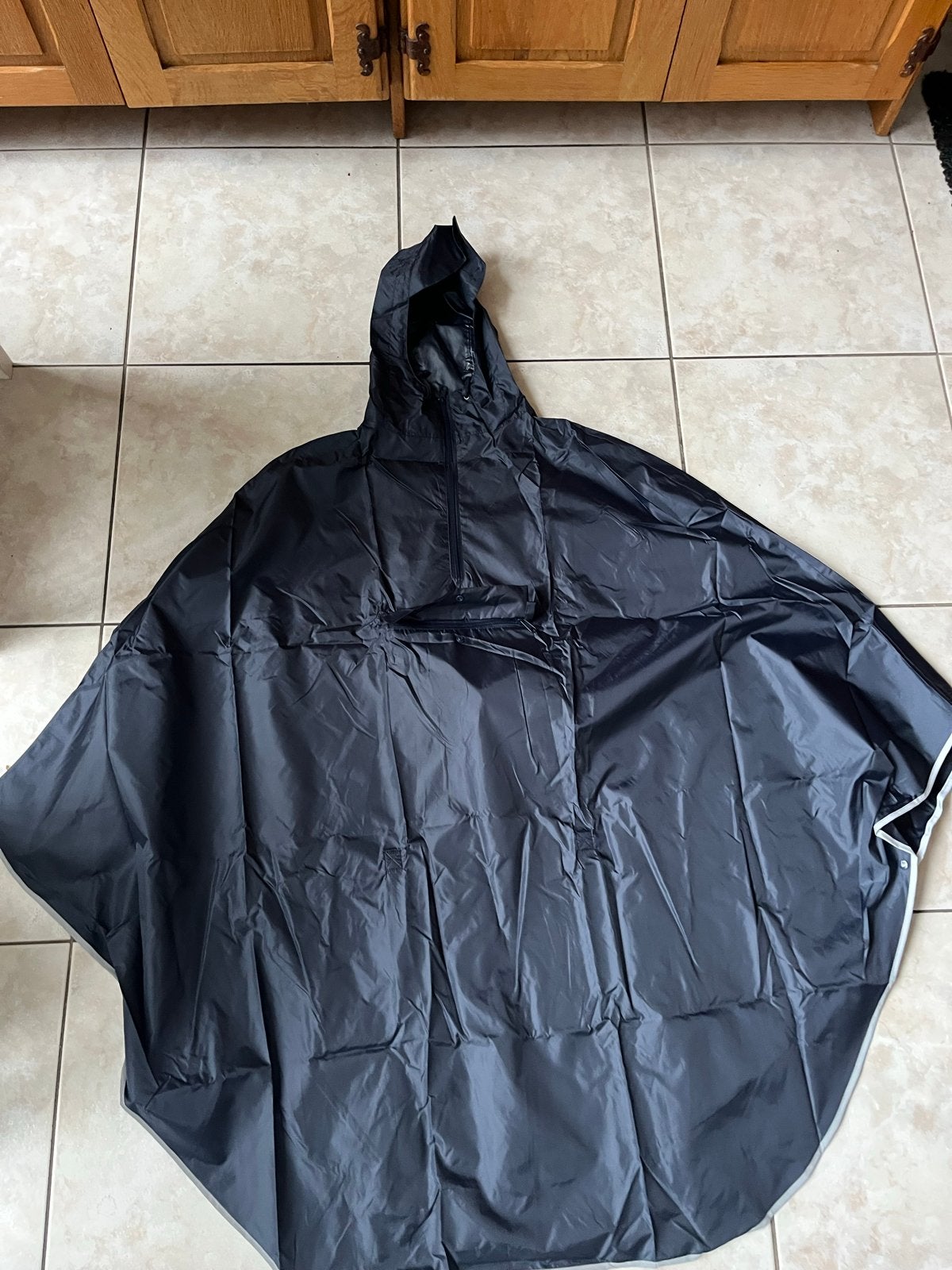 Regenponcho van HEMA - Zwart, zo goed als nieuw, Ophalen, Zo goed als nieuw, Regenpak, Dames