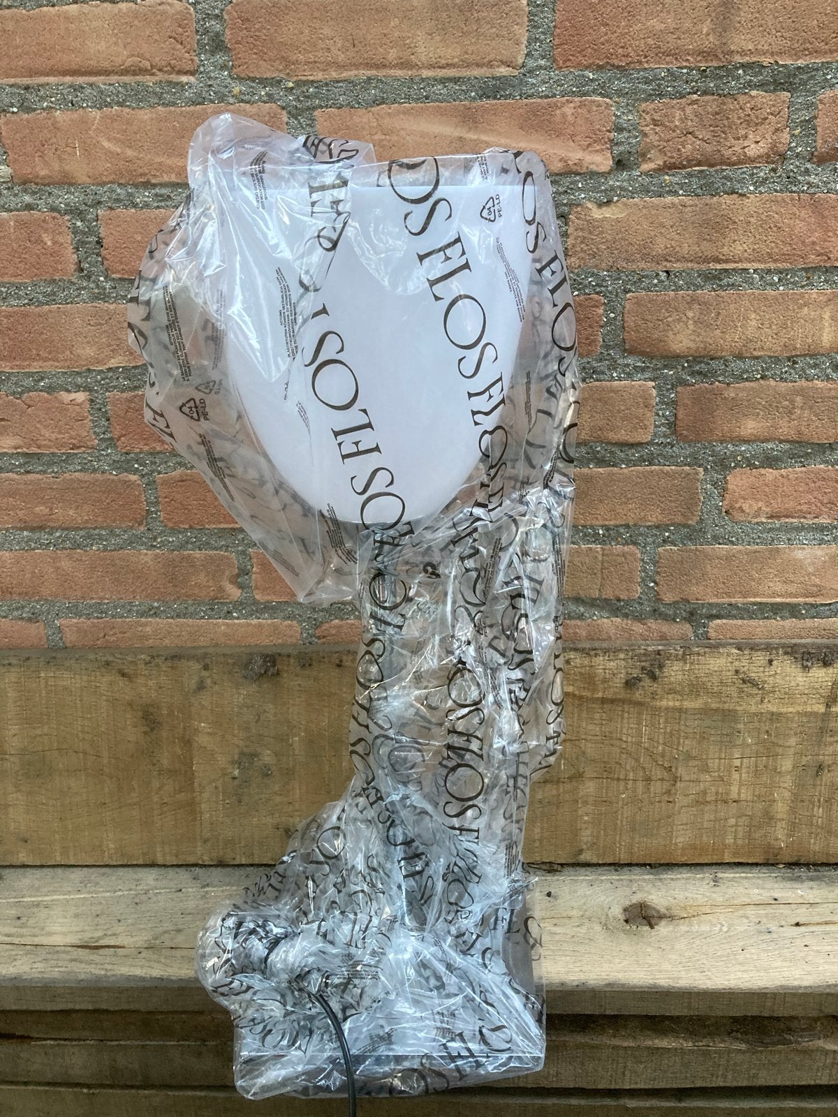 Flos tafellamp nieuw in doos, Ophalen of Verzenden, Nieuw, Kunststof, Minder dan 50 cm