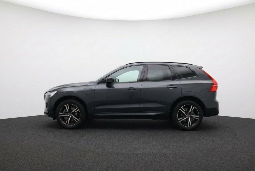 Volvo XC60 2.0 T8 AWD Plus Dark 455PK | Pano | Nappa Leder |, Auto's, Automaat, Gebruikt, 2063 kg, 4 cilinders